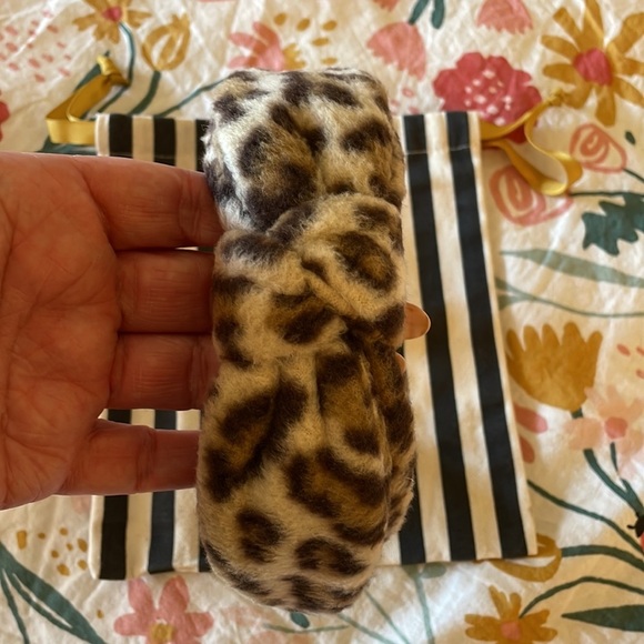 LELE SADOUGHI Veronica Leopard Fleece Bow Headband. main image 8